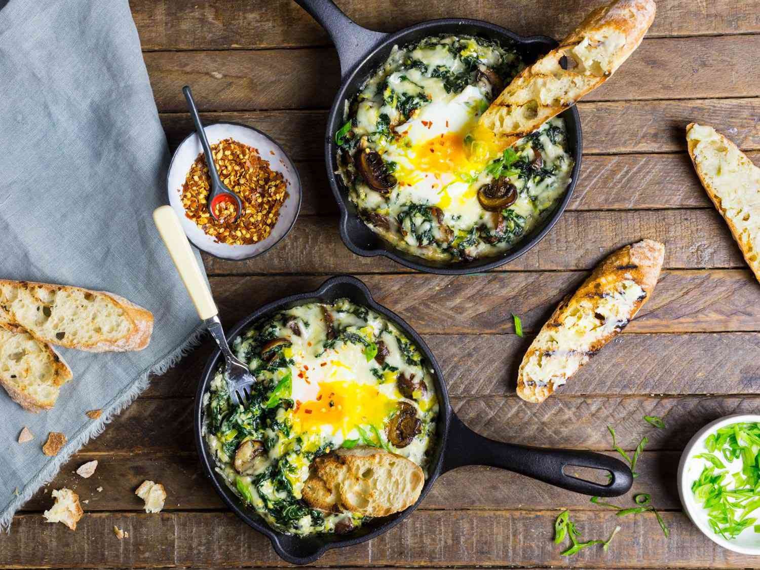 نکات کلیدی برای افزایش عمر ظروف پخت و پز چدنی و گرانیتی