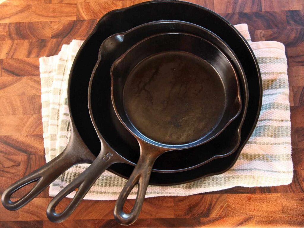 نکات کلیدی برای افزایش عمر ظروف پخت و پز چدنی و گرانیتی