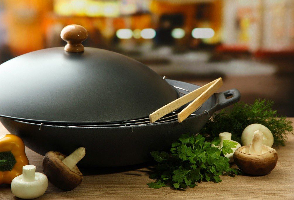 راهنمای انتخاب قابلمه و تابه چدنی و گرانیتی متناسب با نیازهای آشپزخانه شما