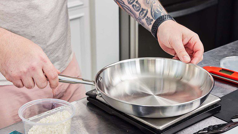 طرز استفاده و نگهداری از ظروف استیل