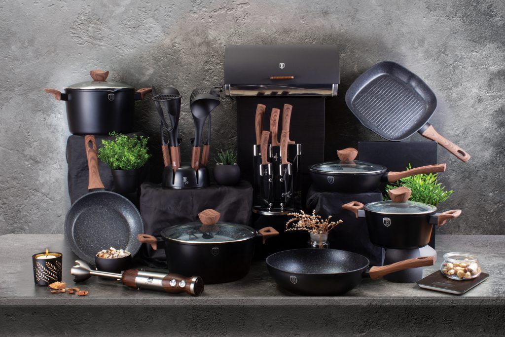 طرز استفاده از قابلمه گرانیتی برای اولین بار | نکات اولیه برای پخت و پز عالی 