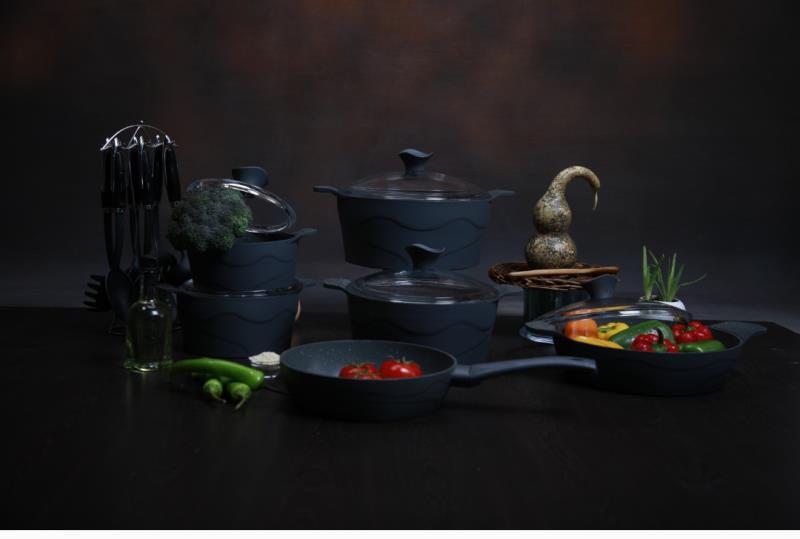 طرز شست و شو قابلمه چدنی | نکات کلیدی برای دوام و بهداشت