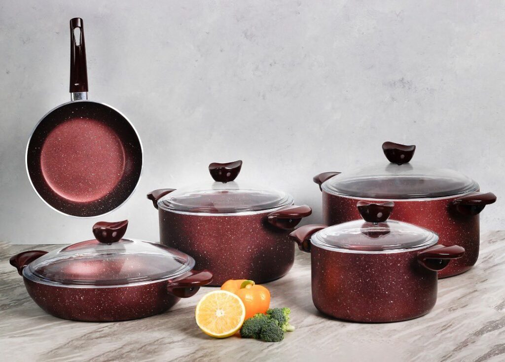 ساخت قابلمه چدنی در ایزی کوک چگونه است؟ فرآیند حرفهای و کیفیت برتر