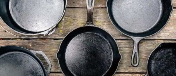 آیا قابلمه چدنی نچسب است؟ بررسی واقعیت‌ها و نکات استفاده